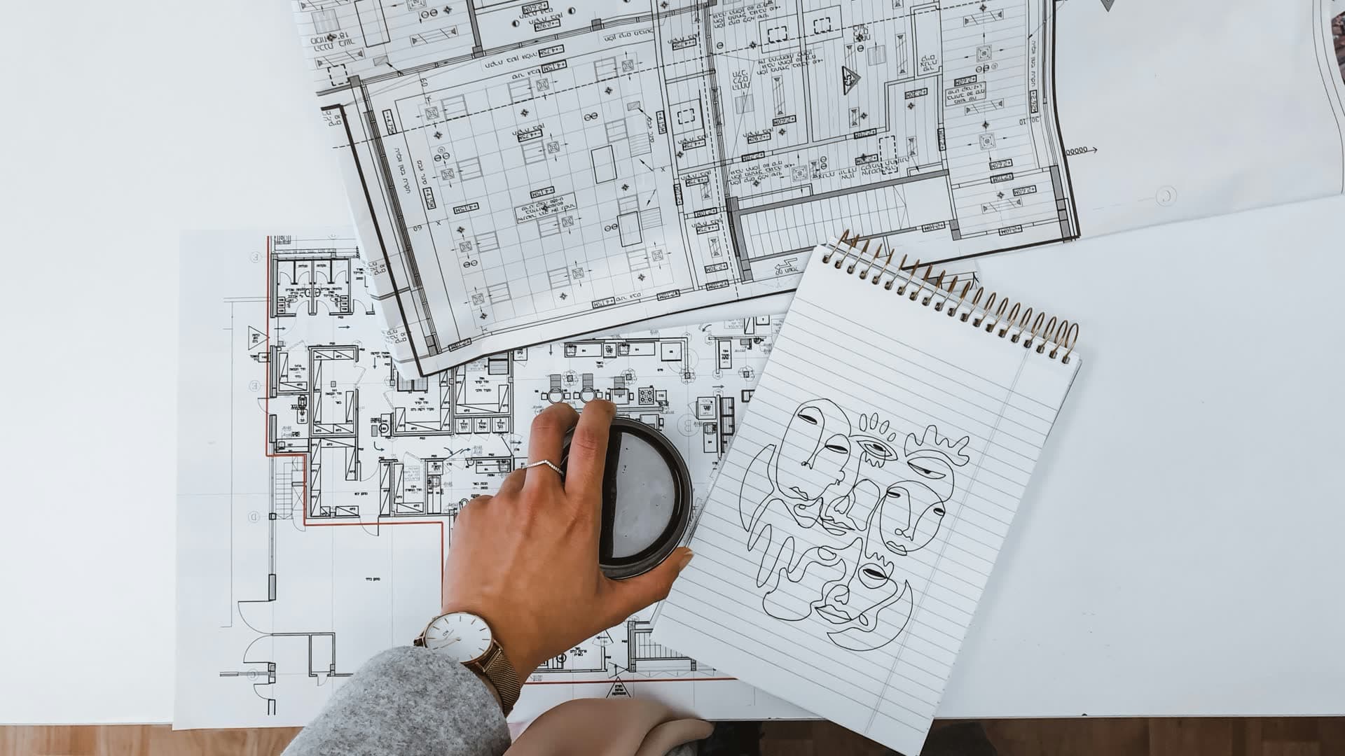 Guide complet : Comment consulter efficacement les artisans pour vos devis travaux